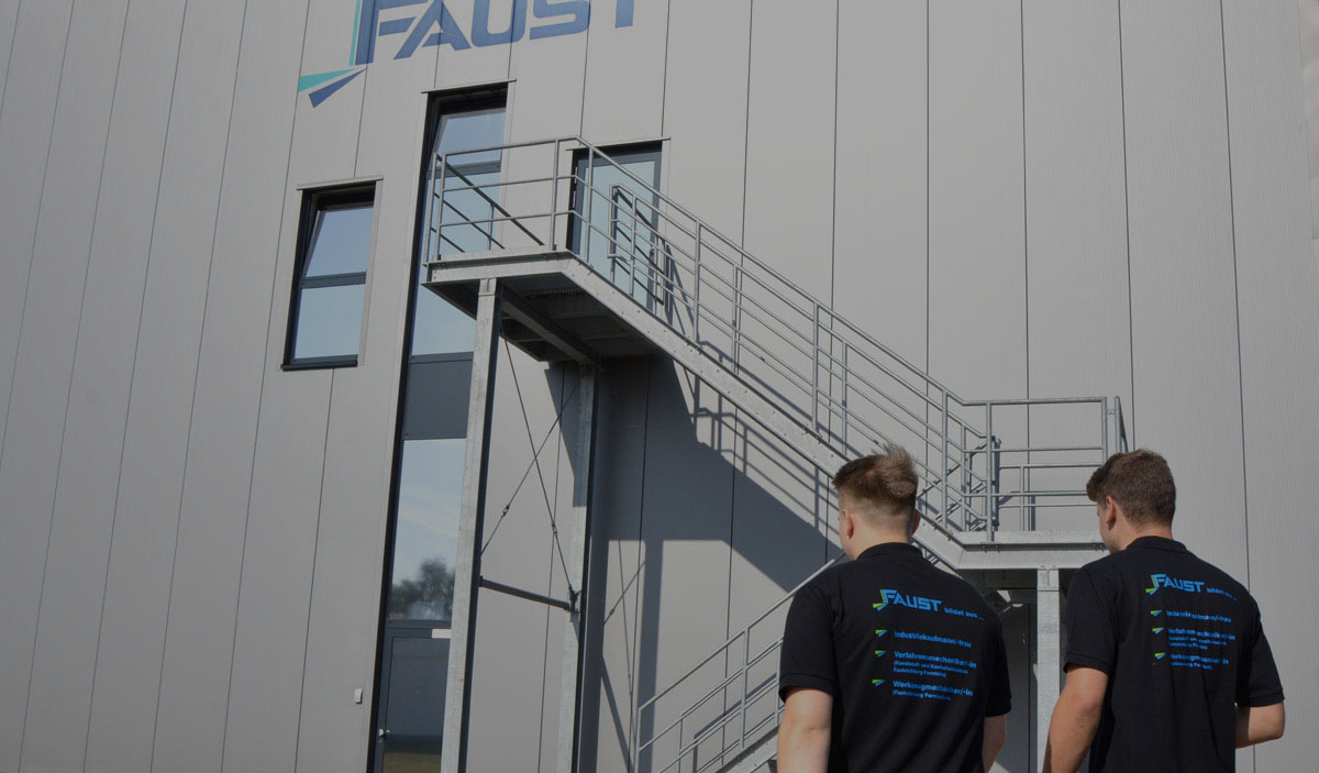 M. Faust Kunststoffwerk GmbH & Co. KG · Präzision, Innovation & Leidenschaft
